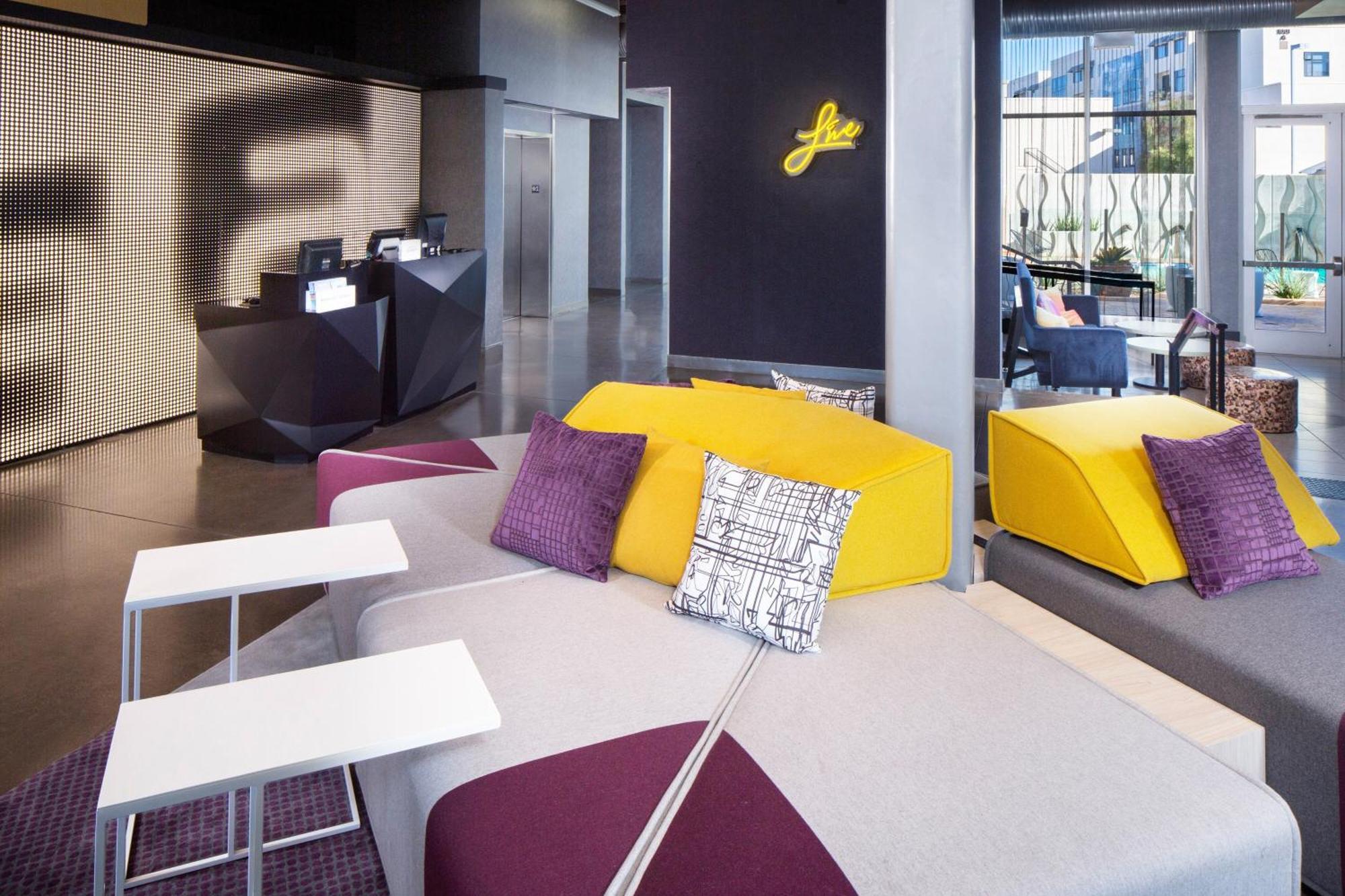 Aloft Tempe Hotel Bagian luar foto