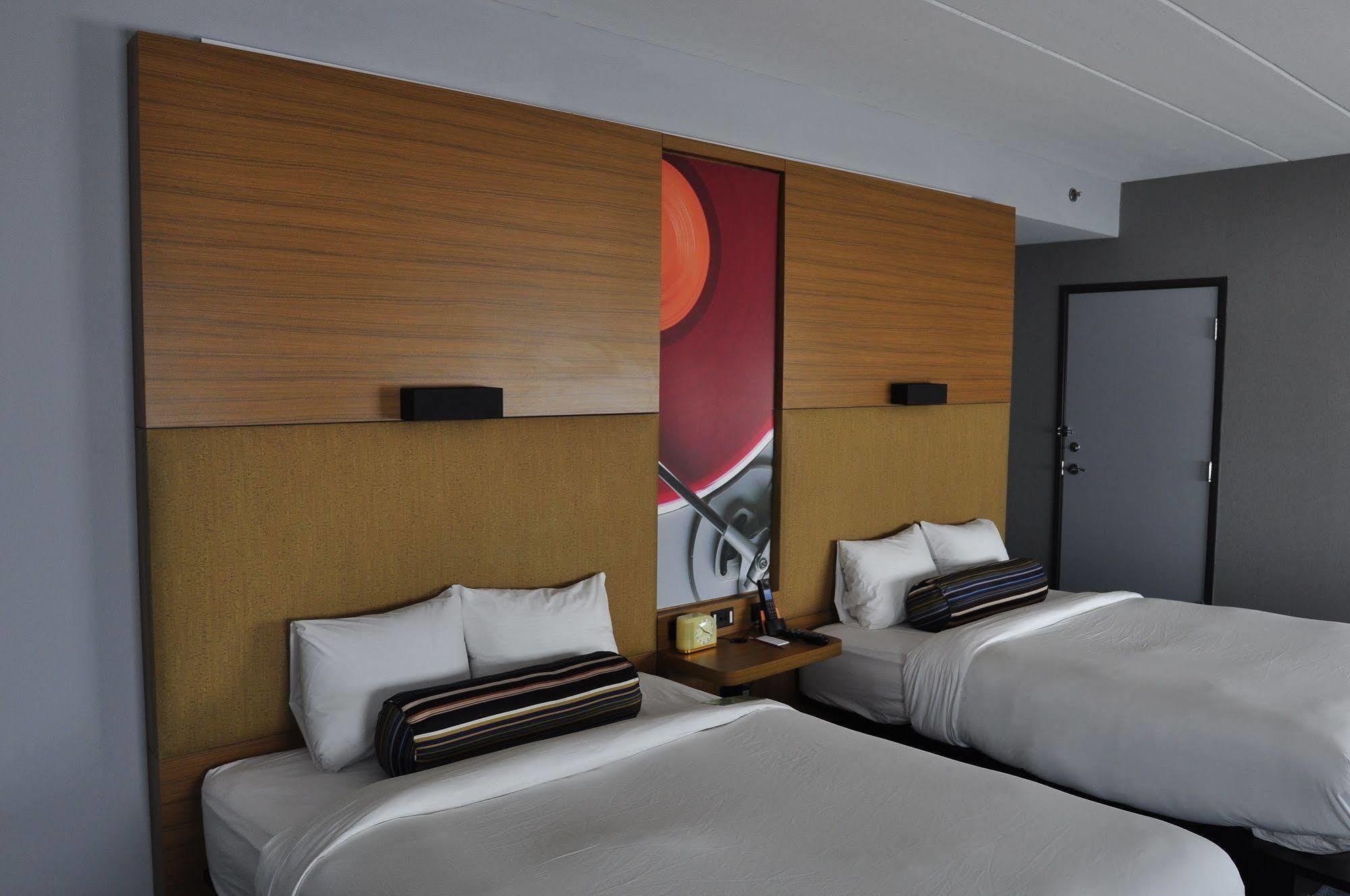 Aloft Tempe Hotel Bagian luar foto